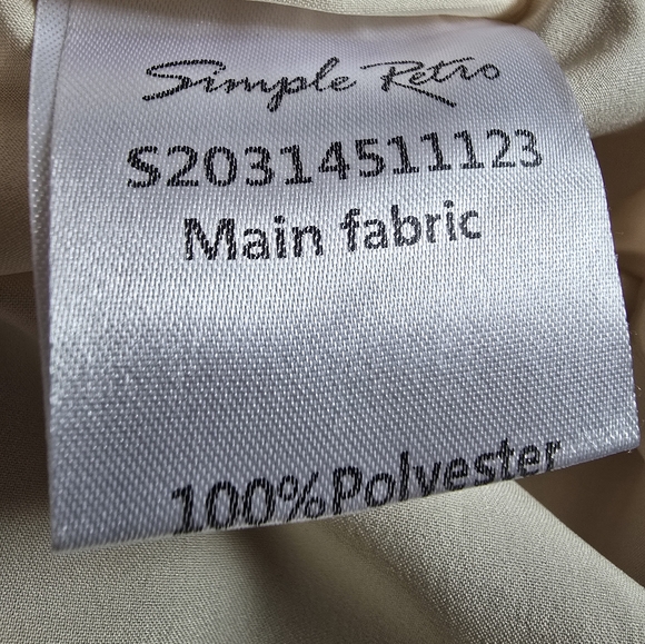 Simple Retro Elegant Beige Pleated Dress Sz. Medium - Picture 14 of 15